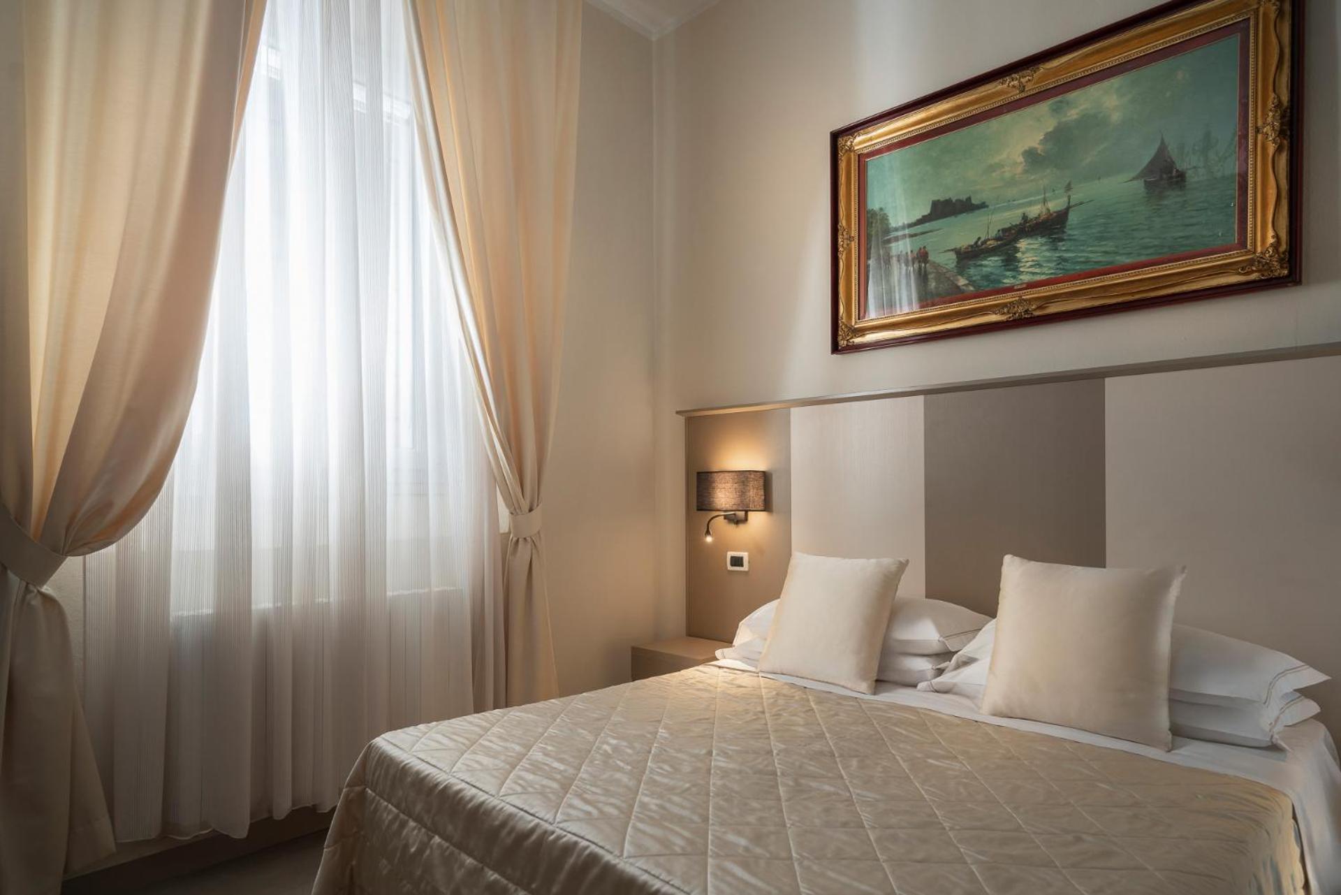 Albergo Rossini 1936 - Small & Charming Bologna Bagian luar foto